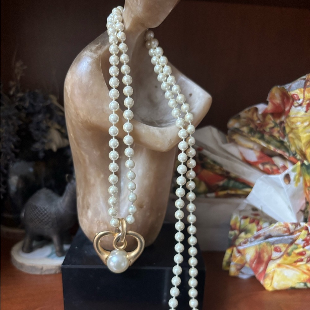 Vintage Express Faux Pearl With Goldtone Heart Necklace